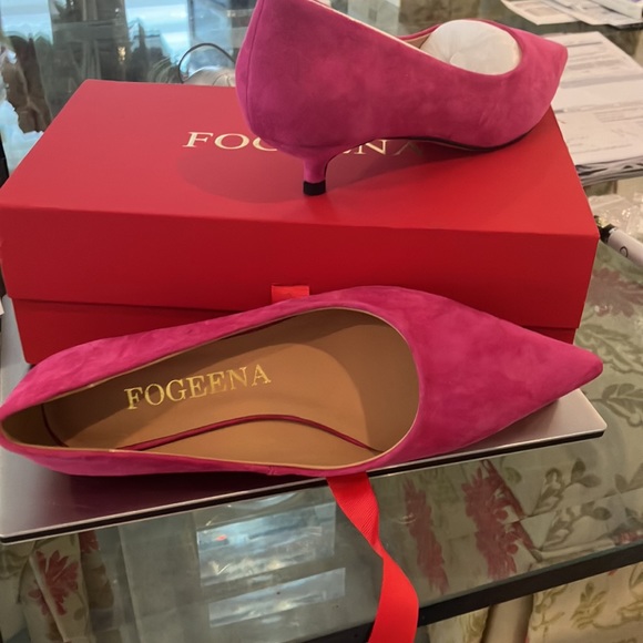New raspberry pumps by Fogeena 7 1/2 kitten heels too small for me Now $55 - Picture 8 of 9